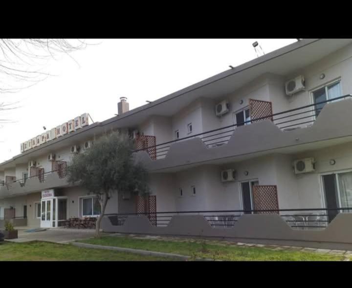 Hotel Isidora Loutros Bagian luar foto