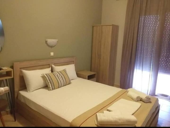 Hotel Isidora Loutros Bagian luar foto