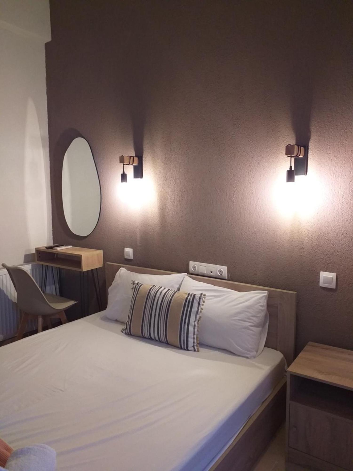 Hotel Isidora Loutros Bagian luar foto
